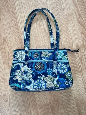 Vera Bradley Blue Floral Zip Up Shoulder Bag